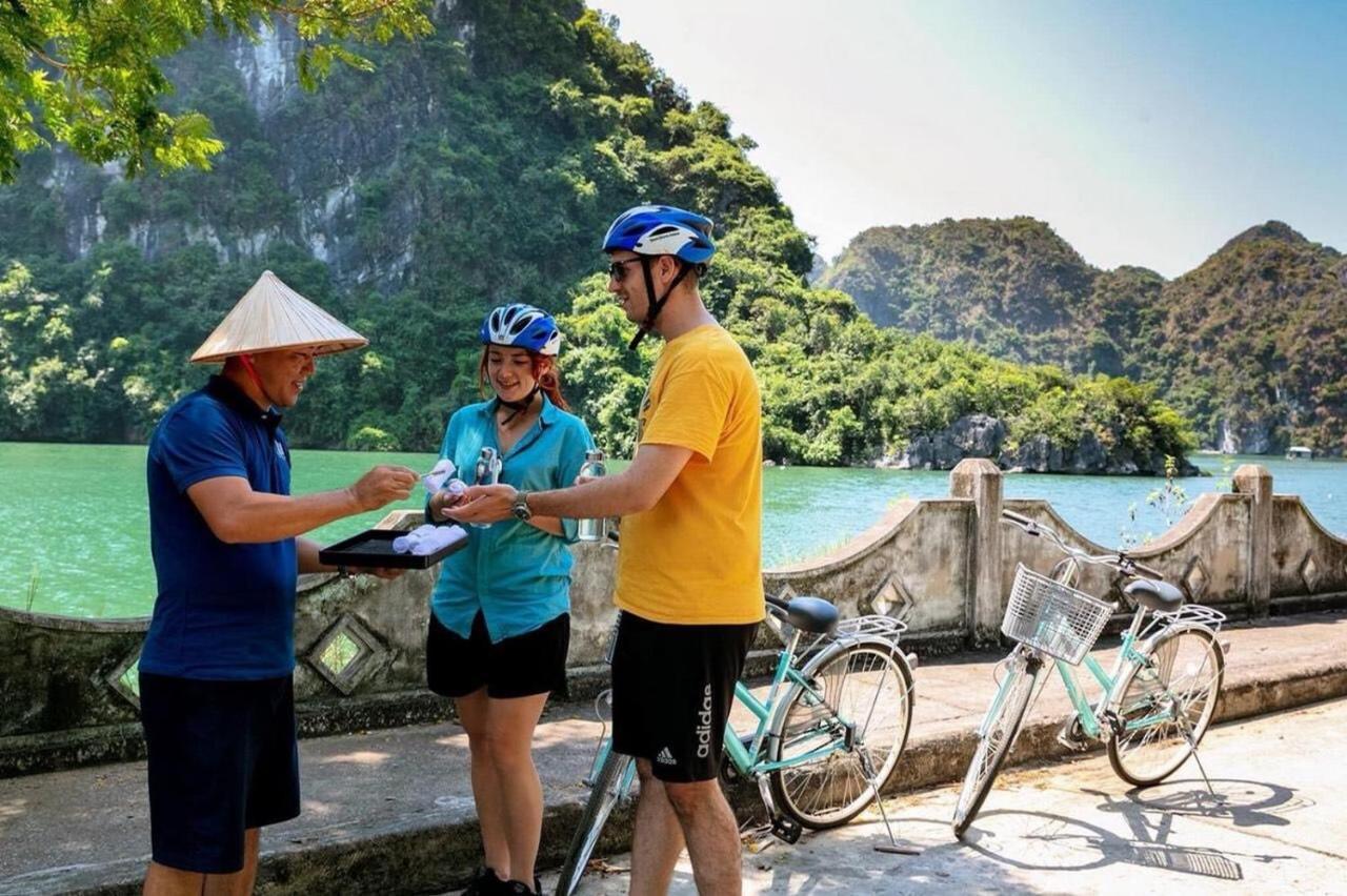 Genesis Luxury Regal Cruises Hotell Ha Long Eksteriør bilde