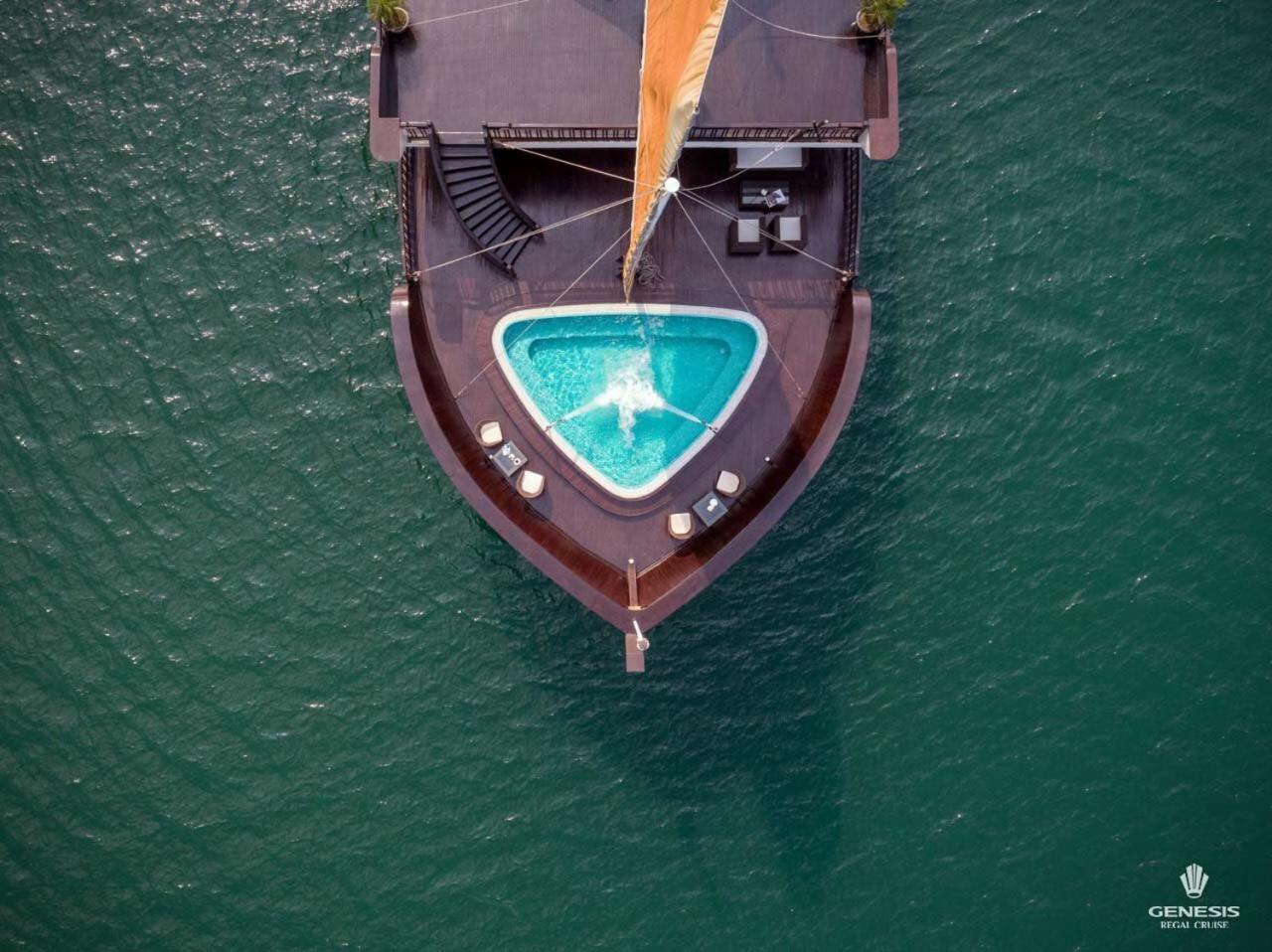 Genesis Luxury Regal Cruises Hotell Ha Long Eksteriør bilde