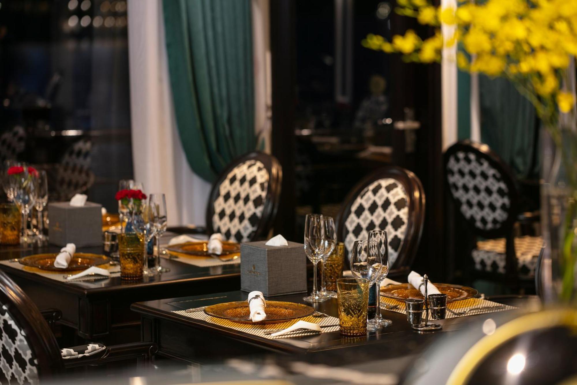 Genesis Luxury Regal Cruises Hotell Ha Long Eksteriør bilde