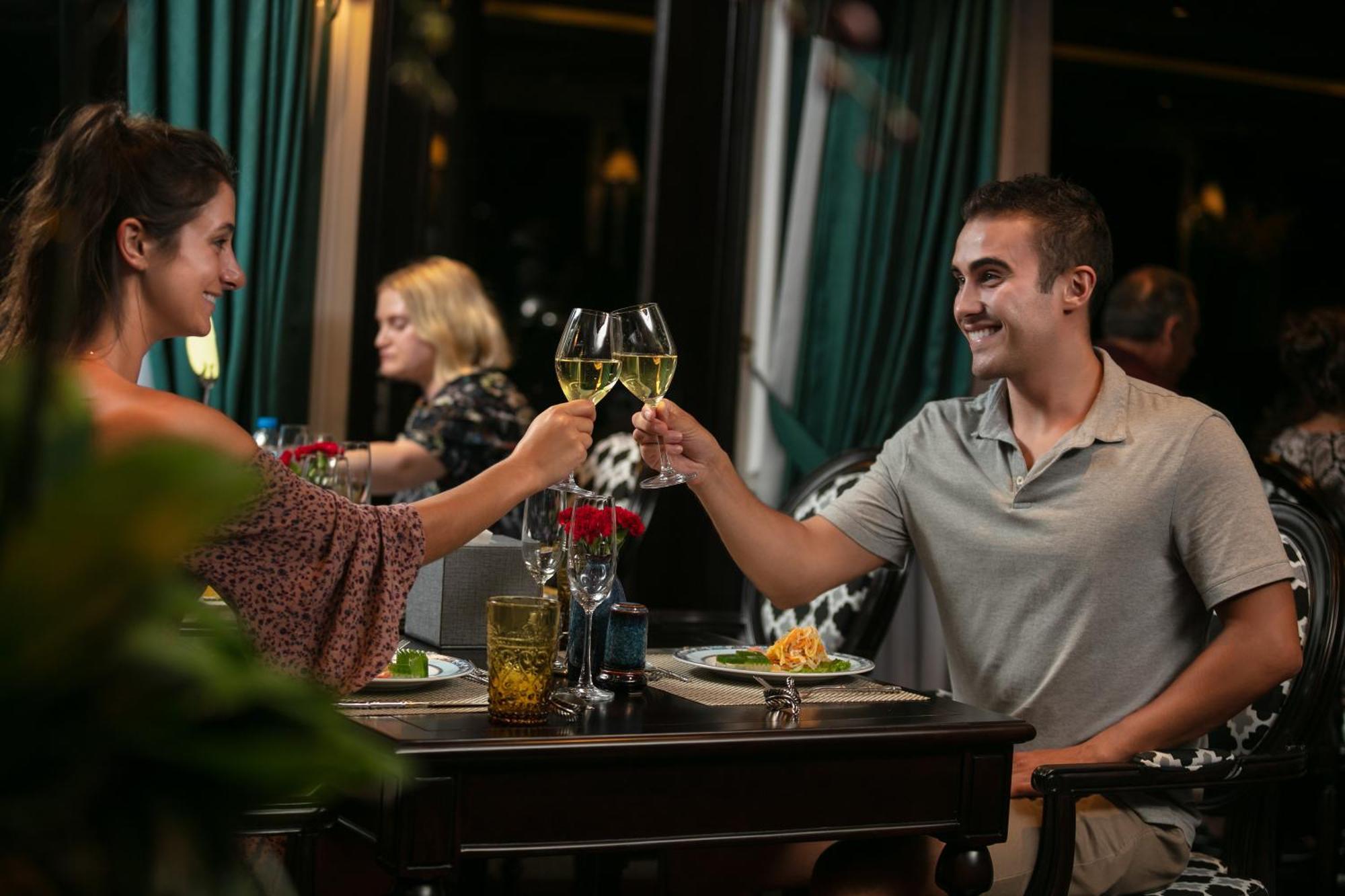 Genesis Luxury Regal Cruises Hotell Ha Long Eksteriør bilde