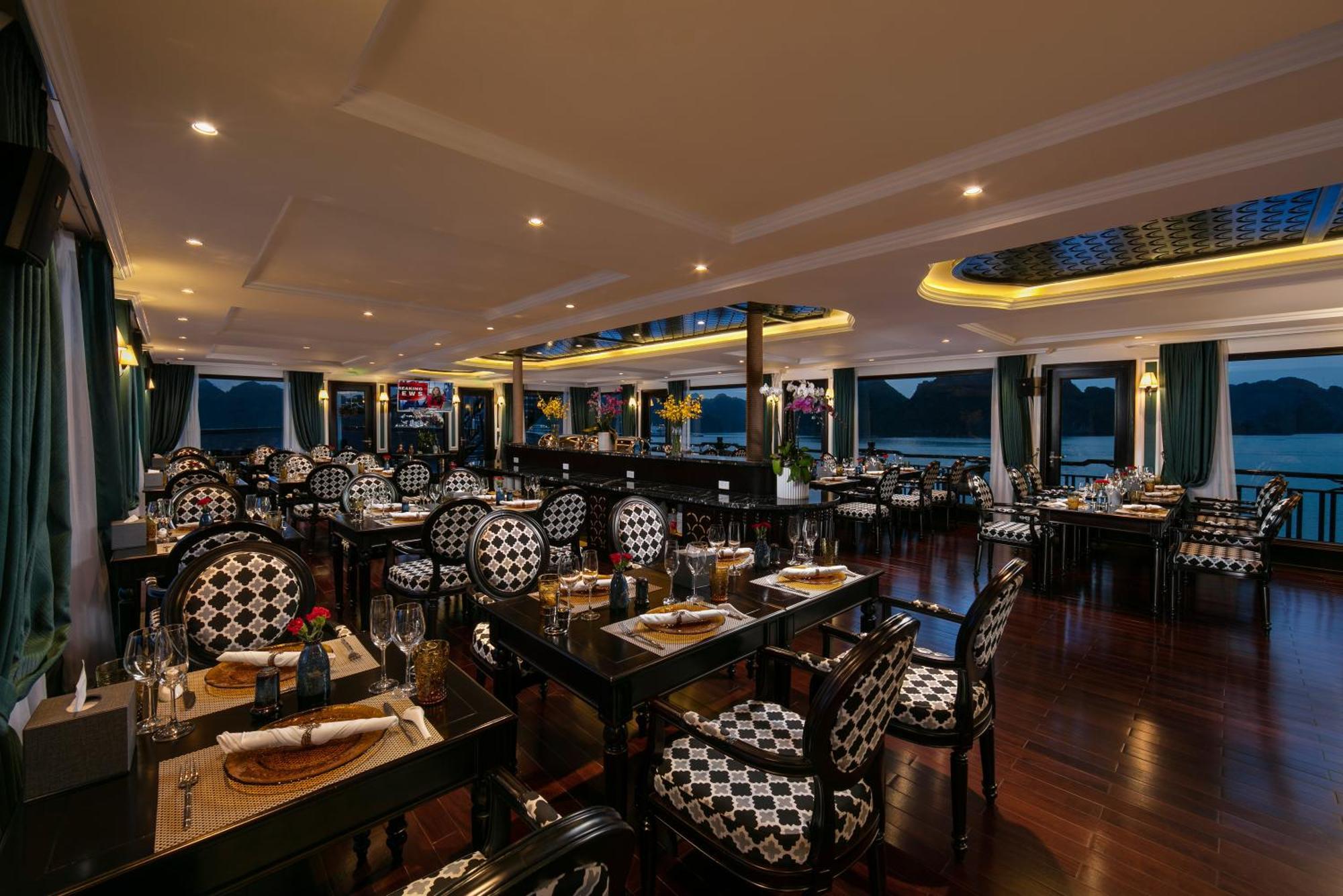 Genesis Luxury Regal Cruises Hotell Ha Long Eksteriør bilde